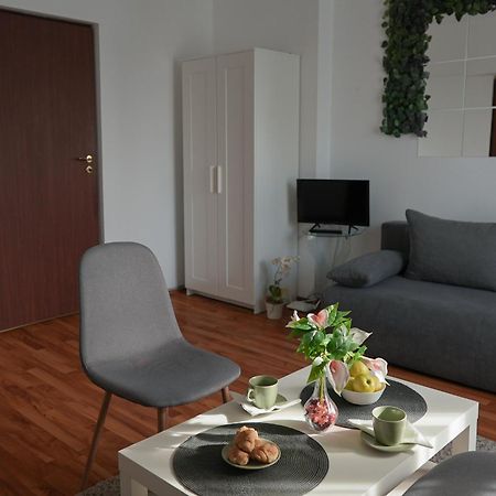 Victoria Avenue Apartments Бухарест Экстерьер фото